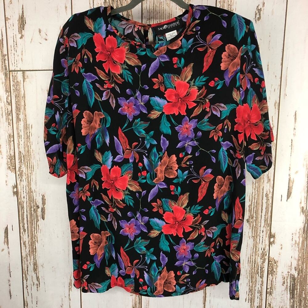 Sag Harbor Woman, 90’s Style Floral Blouse Size 2X. In excellent condition!